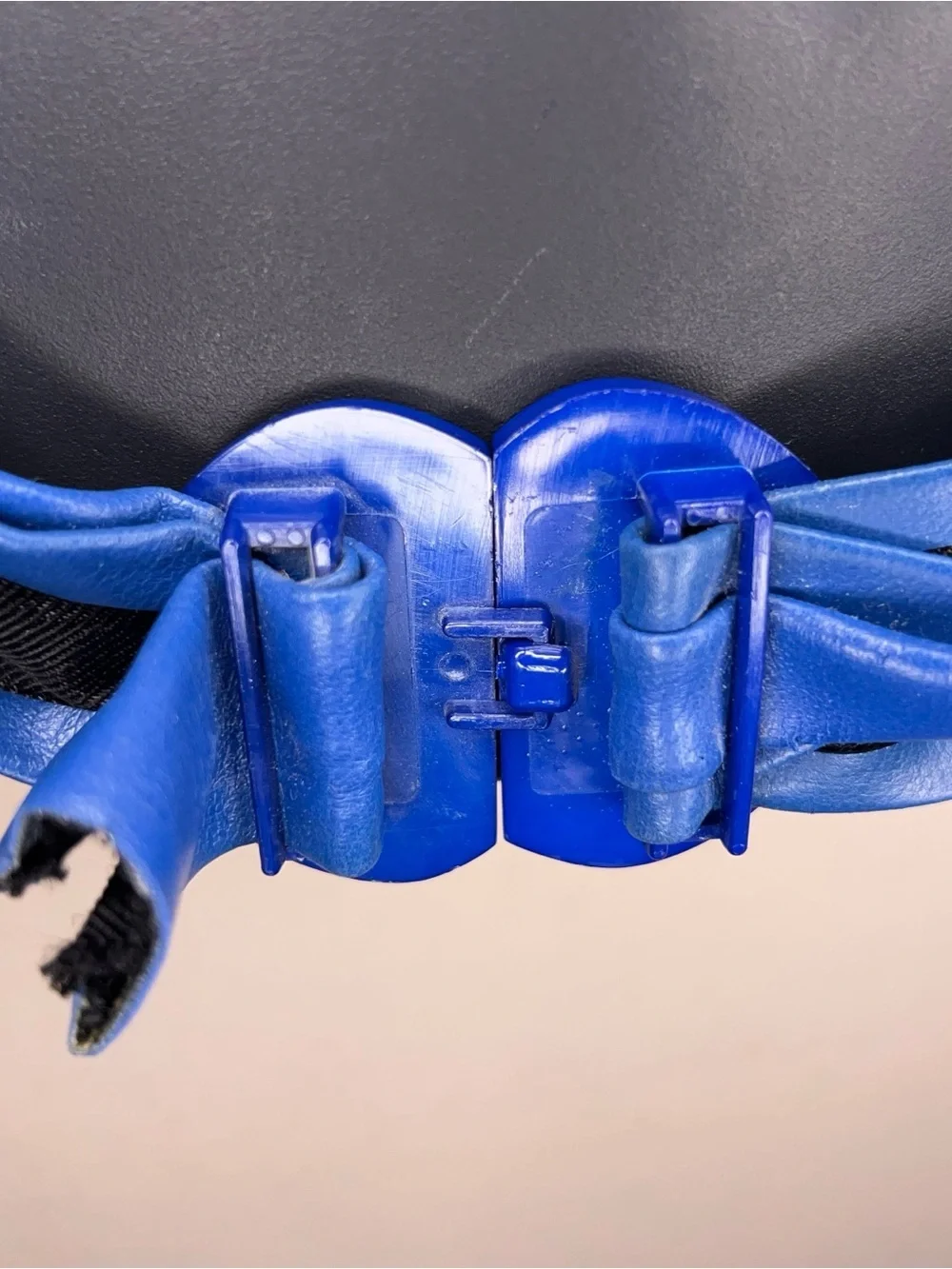 Vintage 80s XS Royal Blue Belt Vinyl Vegan Retro Clip Buckle Accent